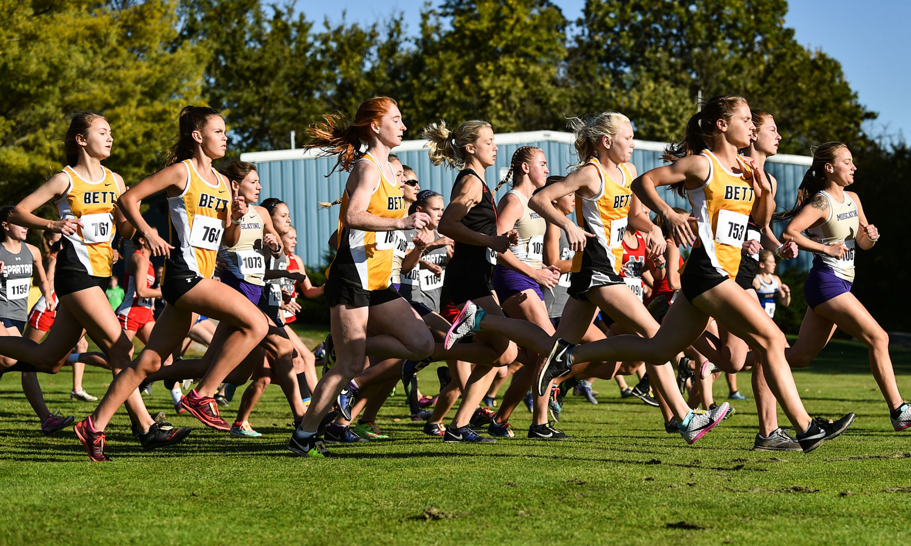 101719-qct-spt-mac-xc-meet-001a.jpg